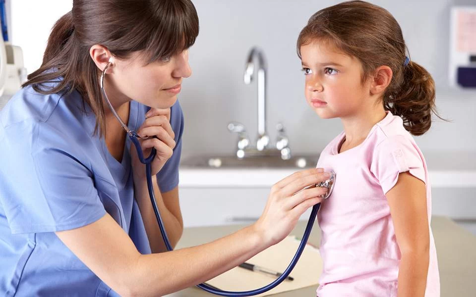 Το πρώτο σύστημα τεχνητής νοημοσύνης που κάνει διαγνώσεις παιδικών ασθενειών